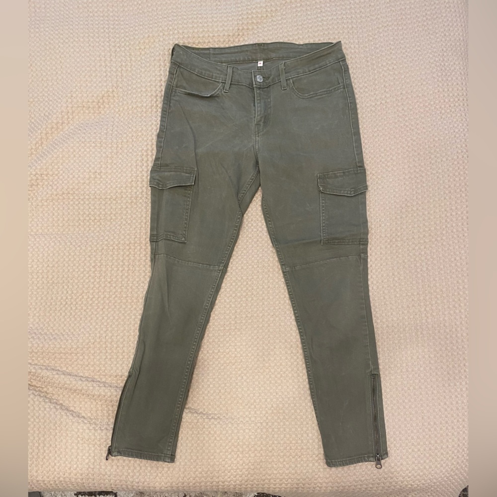 Levi’s Crop Olive Cargo Jeans